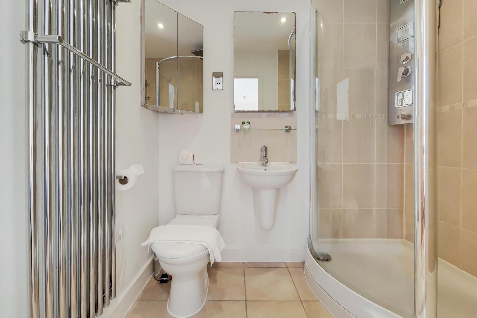לונדון Deluxe Two Bed Apartment With River & City View מראה חיצוני תמונה